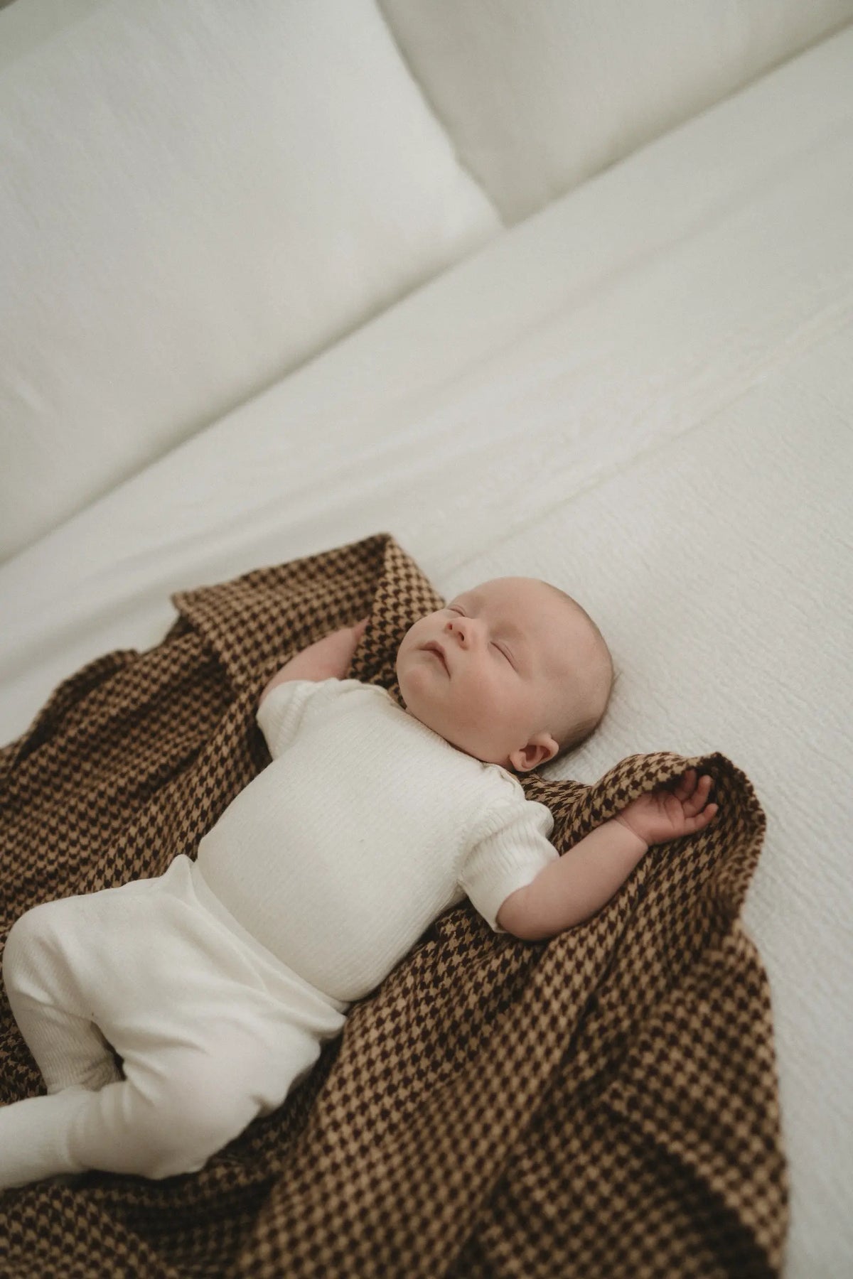 Linen Swaddles - Arista & Coco